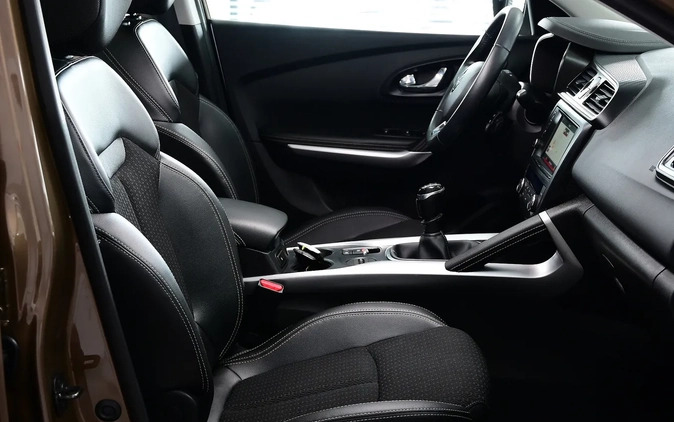 Renault Kadjar cena 59999 przebieg: 85000, rok produkcji 2015 z Karczew małe 742